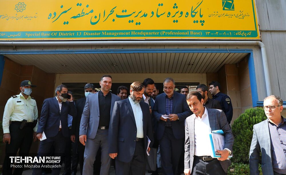 دیدار شهردار تهران با نخبگان منطقه 13