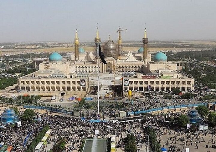 آماده‌سازی یک هکتار از پهنه حرم مطهر امام راحل توسط نیروهای خدمات شهری منطقه ۲۲