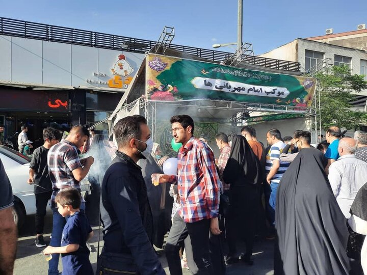 استقرار مواکب بنیاد مستضعفان درنقاط مرزی شش‌گانه / توزیع روزانه ۳۰ هزار پرس غذای گرم بین زائران