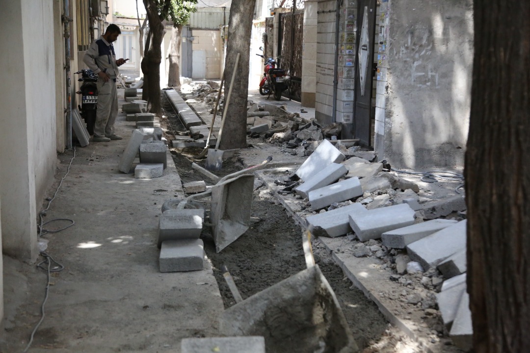 بهسازی معابر منطقه ۱۰ با انجام بیش از دو هزار متر نهرسازی