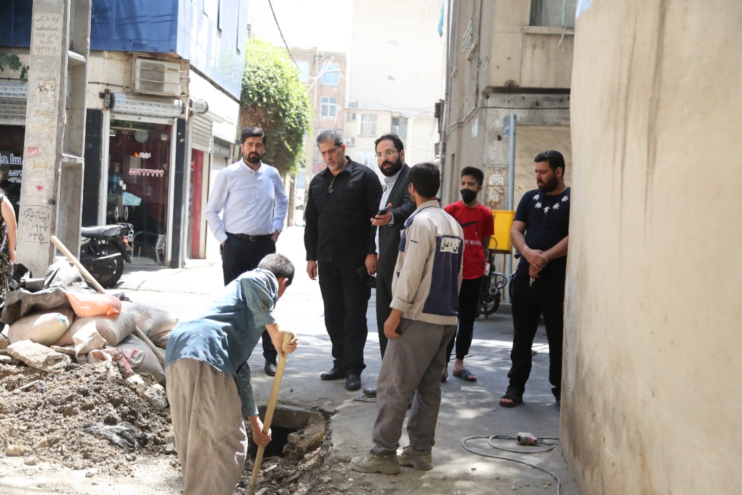 بهسازی معابر منطقه ۱۰ با انجام بیش از دو هزار متر نهرسازی