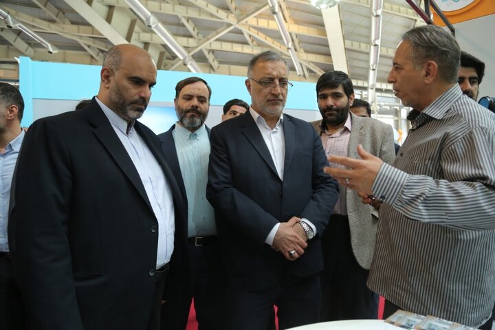 حضور نمایندگان مجلس شورای اسلامی در غرفه معاونت فرهنگی و اجتماعی شهرداری تهران 