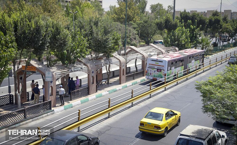 نخستین ایستگاه اتوبوس‌های بی آر تی با معماری ایرانی و اسلامی