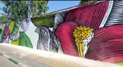اجرای طرح نقاشی دیواری در خیابان آزادی