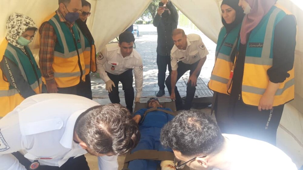 برگزاری مانور فرونشست زمین و شکستگی لوله گاز در منطقه ۱۰