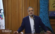 شهردار تهران در صحن شورا حاضر شد