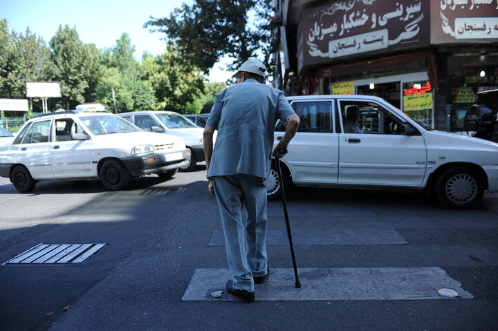 هشدار درمورد وضعیت سالمندی در تهران/ مناطق ۲،۴ و ۵ دارای بیشترین سالمند
