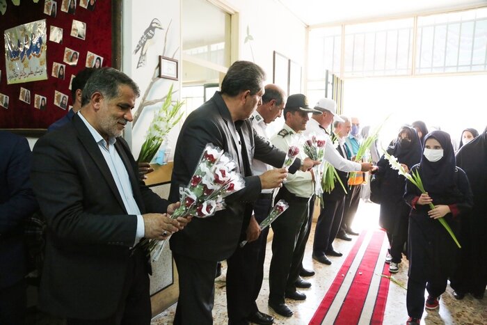 زنگ آغاز سال تحصیلی در مدارس منطقه ۱۰ نواخته شد