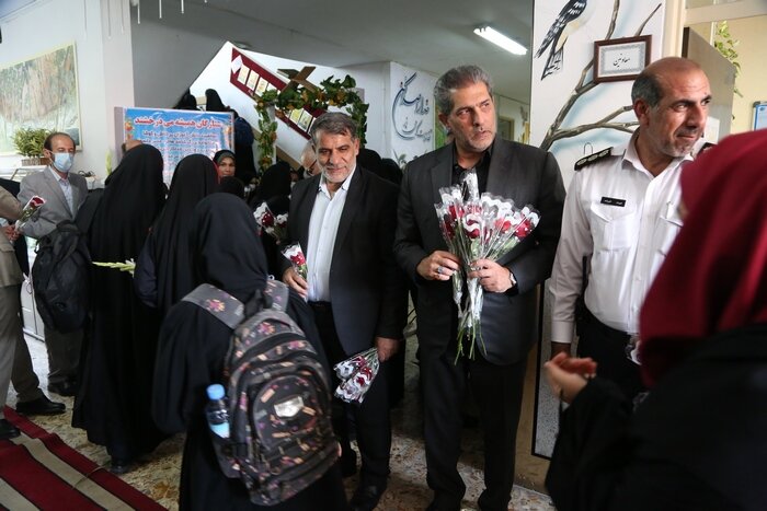 زنگ آغاز سال تحصیلی در مدارس منطقه ۱۰ نواخته شد