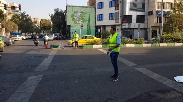 نقشآفرینی ۴۳ اکیپ اجرایی منطقه ۱۰ در روانسازی معابر/ افزایش تعداد اتوبوس و رزرو تاکسیهای تلفنی برای تسهیل در تردد دانشآموزان
