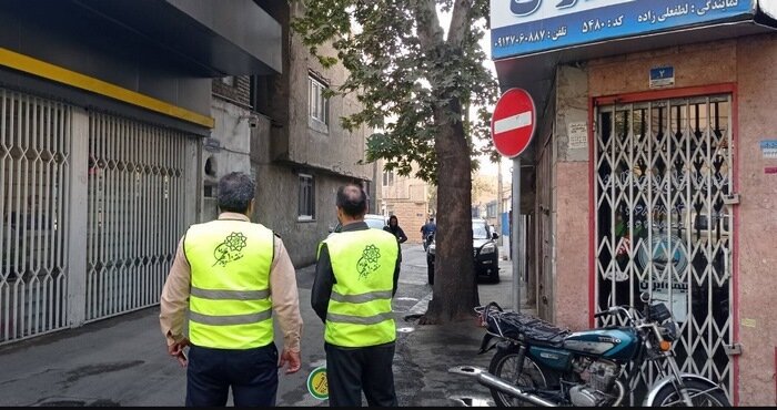 نقشآفرینی ۴۳ اکیپ اجرایی منطقه ۱۰ در روانسازی معابر/ افزایش تعداد اتوبوس و رزرو تاکسیهای تلفنی برای تسهیل در تردد دانشآموزان