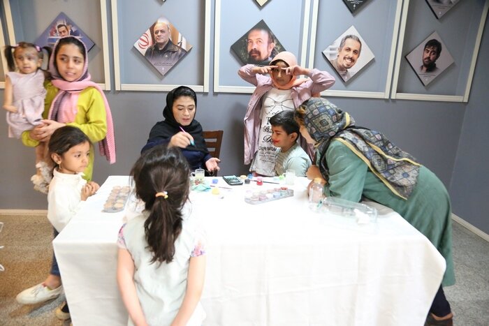 اهدای ۵۰۰ بسته لوازم تحصیلی به خانوادههای کمبرخوردار