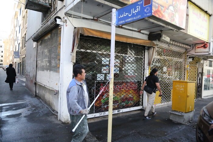 خیابان قزوین خطکشی شد/ روکش ۱۶ کیلومتری معابر منطقه ۱۰