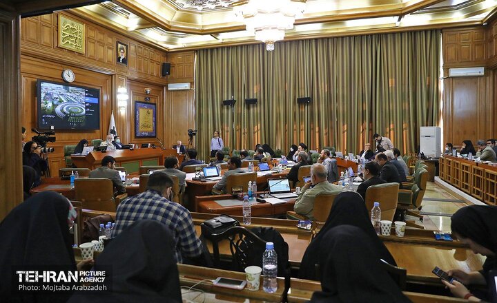 ارائه گزارش حساب‌های درآمد و هزینه شهرداری تهران در جلسه آتی شورا