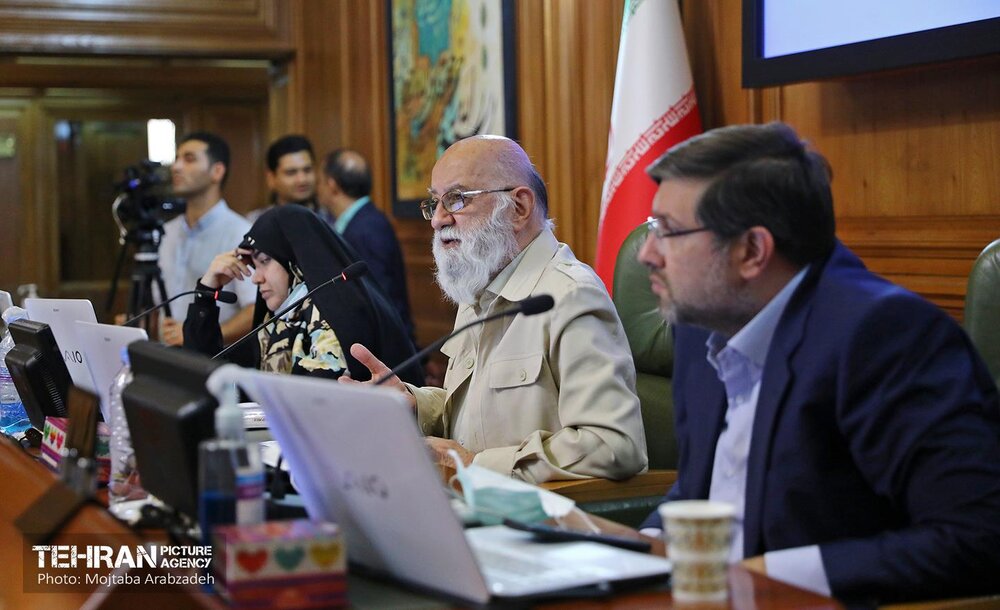 شهردار تهران در نود و هفتمین جلسه شورای شهر تهران