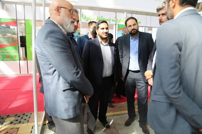بازدید شهردار منطقه ۱۰ از هجدهمین نمایشگاه حملونقل، عمران و خدمات شهری/ تاکید بر تعامل و همکاری با شرکتهای دانشبنیان