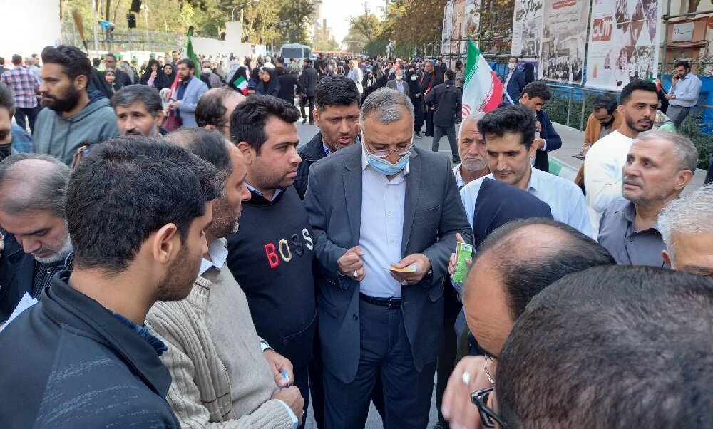 شعار هیهات منالذله در پایتخت طنینانداز شد/ محکومیت اغتشاشات از سوی مردم ولایتمدار تهران