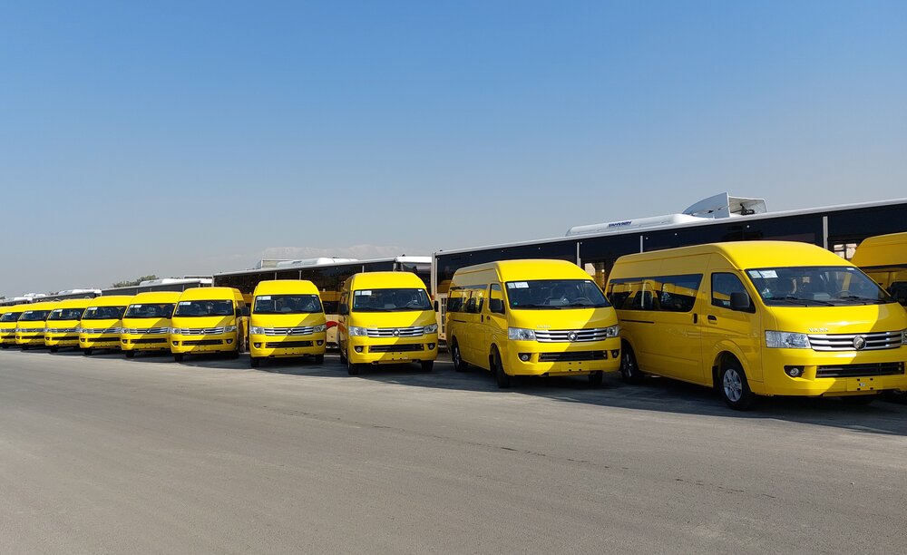 آیین تحویل ون‌های جدید تاکسیرانی به ناوگان حمل و نقل عمومی پایتخت