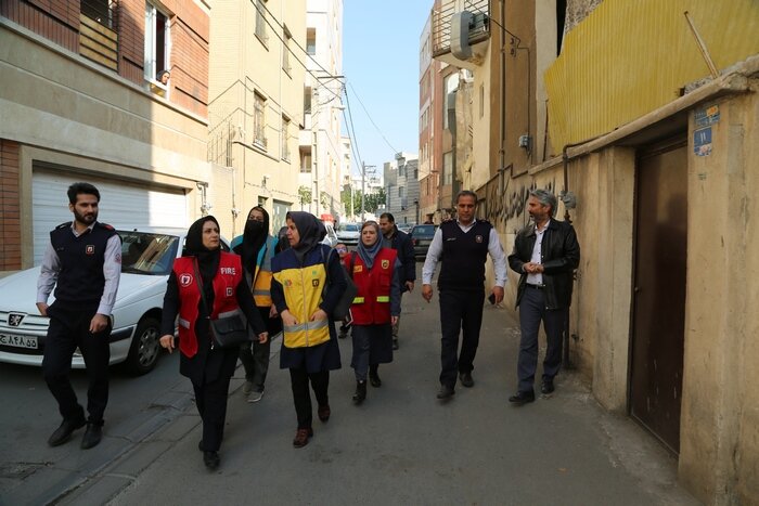 برگزاری مانور مقابله با مخاطرات گاز منواکسید کربن در منطقه ۱۰