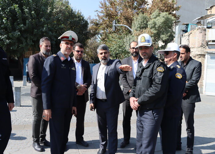 همکاری شهرداری منطقه ۱۱ و پلیس راهور در اجرای پروژه‌های حمل و نقل و ترافیک