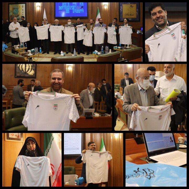 اعضای شورای شهر تهران با پیراهن تیم ملی شعار "همه برای ایران" سردادند