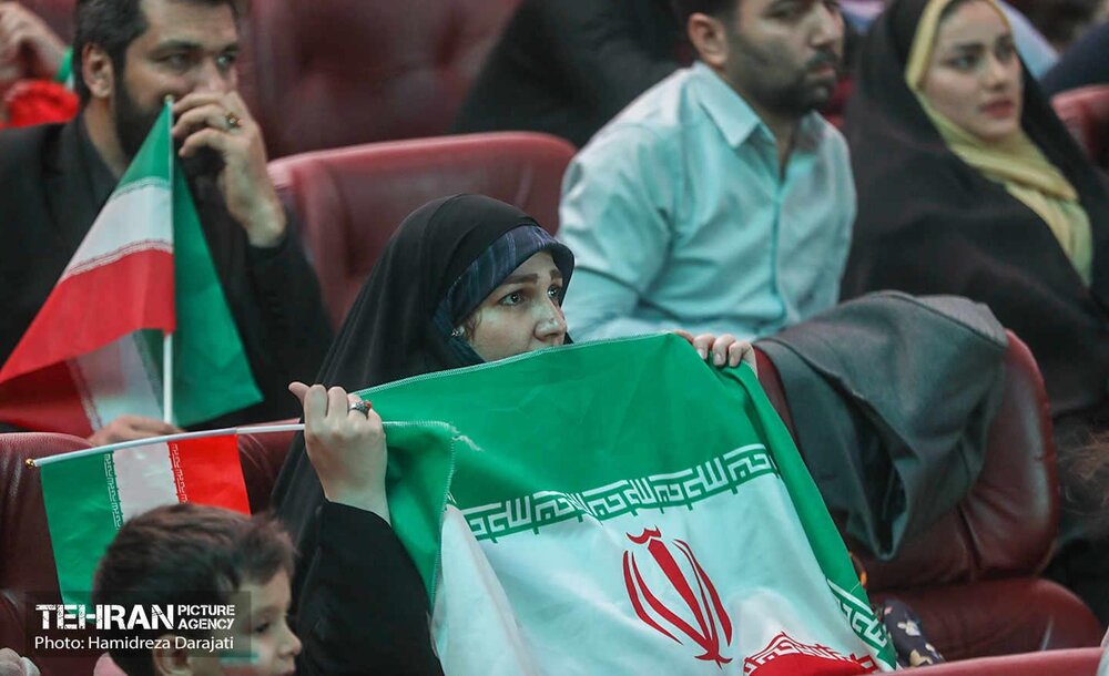 اکران عمومی فوتبال ایران_آمریکا در برج میلاد تهران
