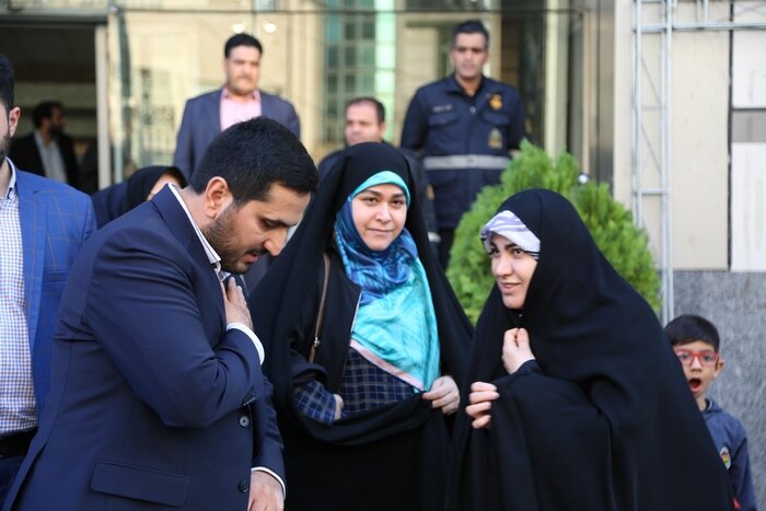 پرستاران منطقه ۱۰ مورد تجلیل قرار گرفتند