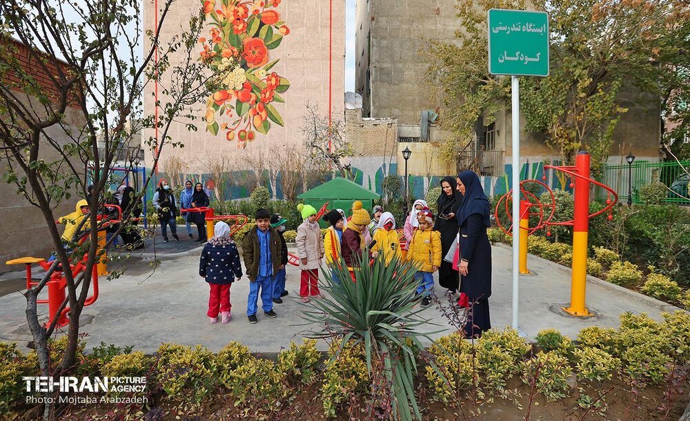 افتتاح بوستان مادر و کودک باغ نظر