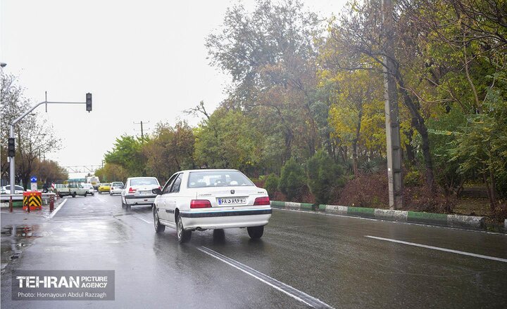 بارش باران در تهران ادامه دارد/ آسمان صاف پایتخت در روزهای پایانی سال