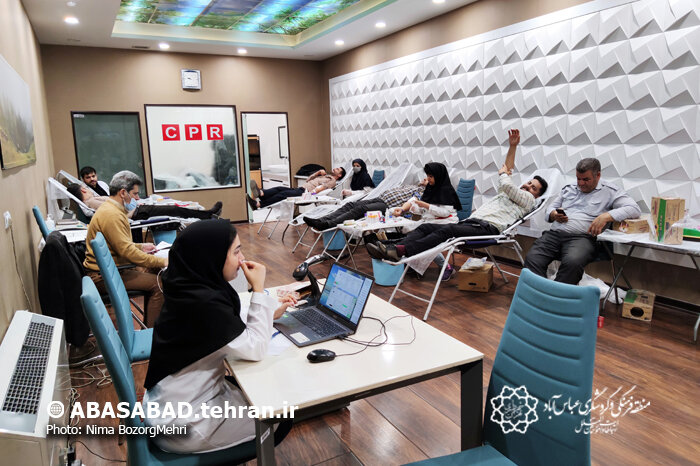 مشارکت کارکنان منطقه فرهنگی و گردشگری عباس آباد در ترویج فرهنگ اهدای خون