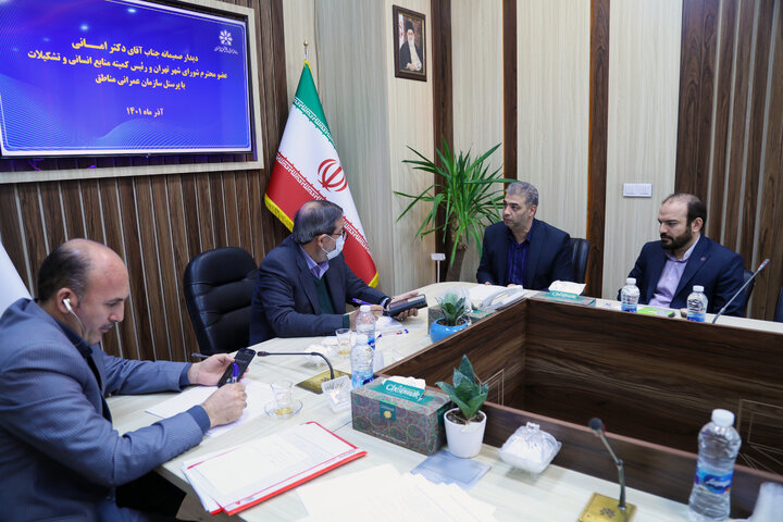 دیدار صمیمی عضو شورای اسلامی شهر تهران با کارکنان سازمان عمرانی مناطق
