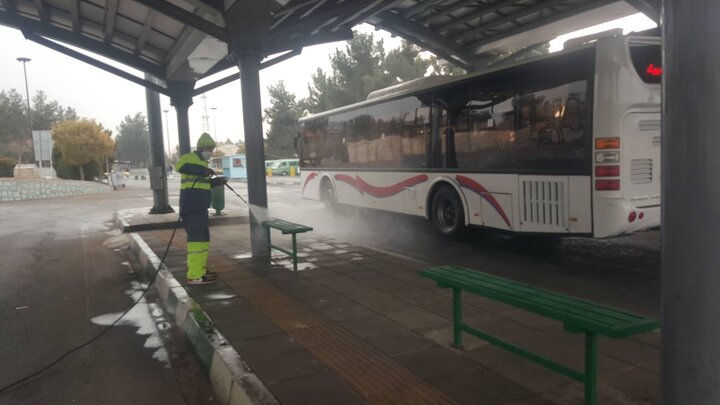سرپناه ایستگاه‌های اتوبوس منطقه ۱۰ مقاوم‌سازی شد