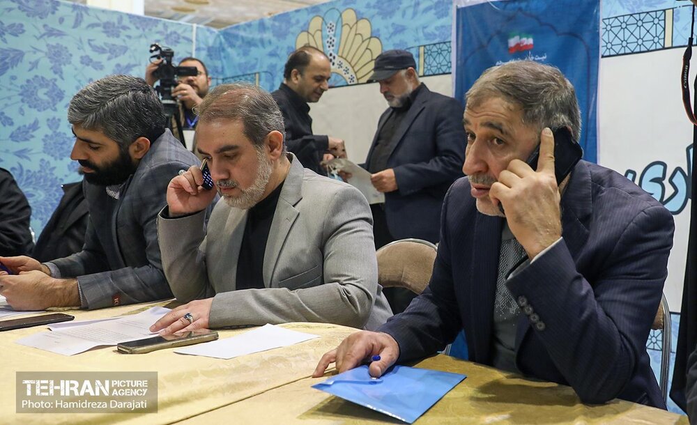 از پیگیری درخواستهای شهروندان تا استماع درددل کارکنان