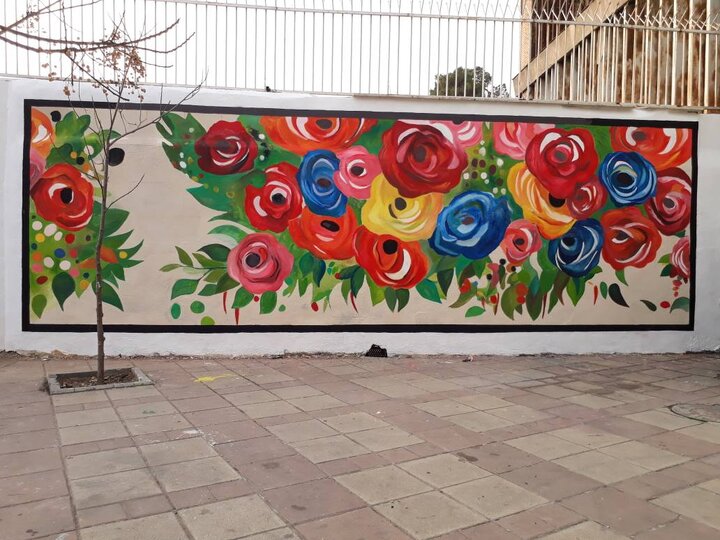 ۲۶۵ متر مربع از جداره‌های خیابان کارگر نقاشی شد