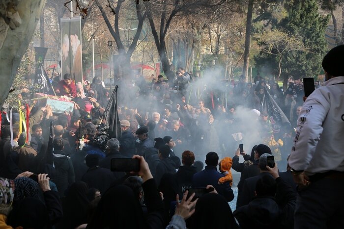 پیکر شهید گمنام عملیات والفجر۱ در یادمان نورالزهرا (س) منطقه ۱۰ آرمید