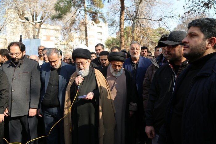 پیکر شهید گمنام عملیات والفجر۱ در یادمان نورالزهرا (س) منطقه ۱۰ آرمید