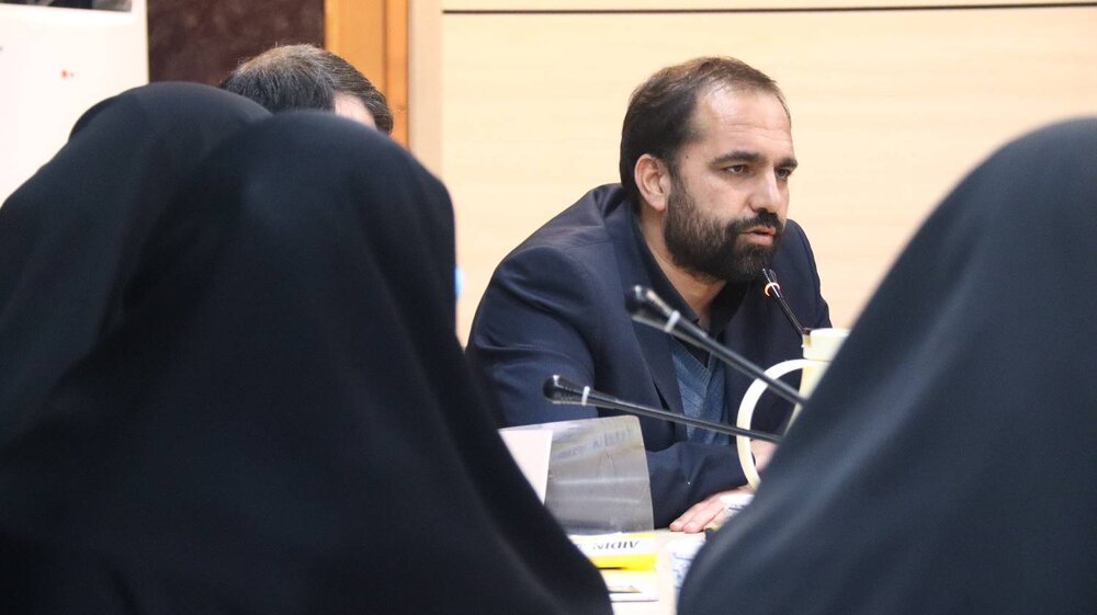 نصب ۱۱۰ مخزن آب اضطراری در محلات تا پایان سال/ قانون هوای پاک باید اصلاح شود