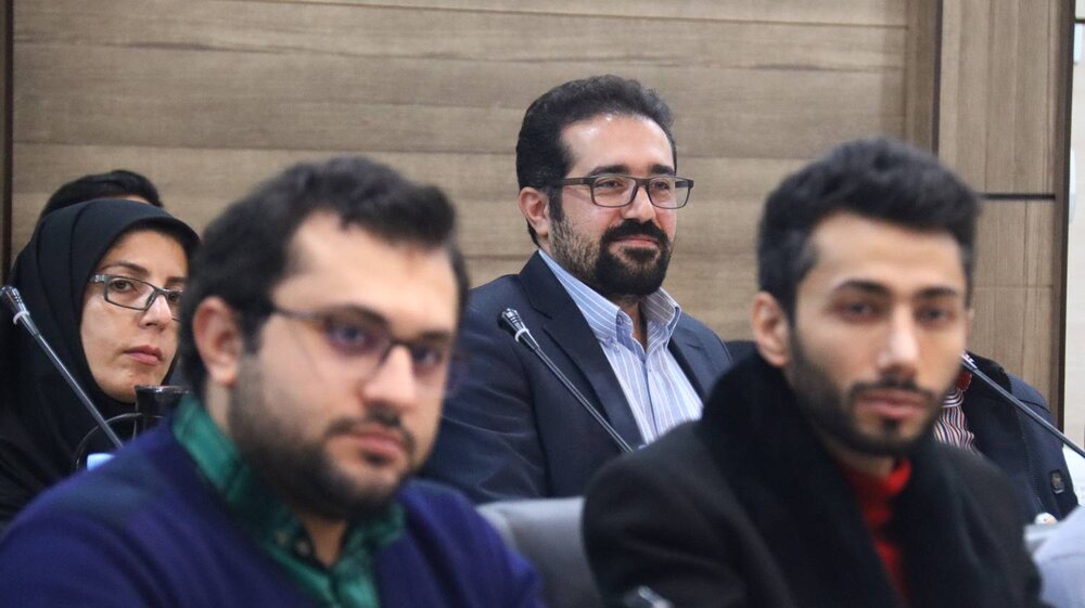 نصب ۱۱۰ مخزن آب اضطراری در محلات تا پایان سال/ قانون هوای پاک باید اصلاح شود