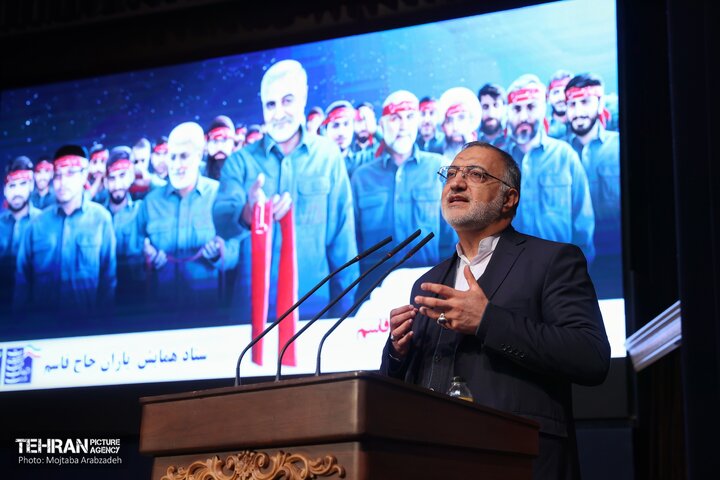 امروز نظام سلطه ضعیف‌تر از هر زمان دیگری است/ پیام انقلاب اسلامی برای جهانیان خودباوری مبتنی بر ایمان بود