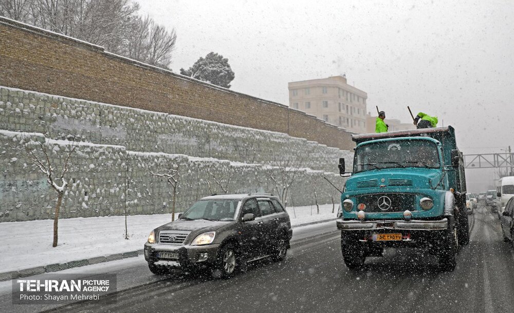 اقدامات شهرداری تهران به منظور تسهیل تردد در معابر شمالی و غربی پایتخت