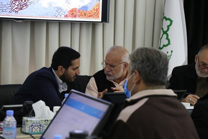 ملاقاتهای مردمی یکی از راههای موثر برای شناسایی مطالبات شهروندان است