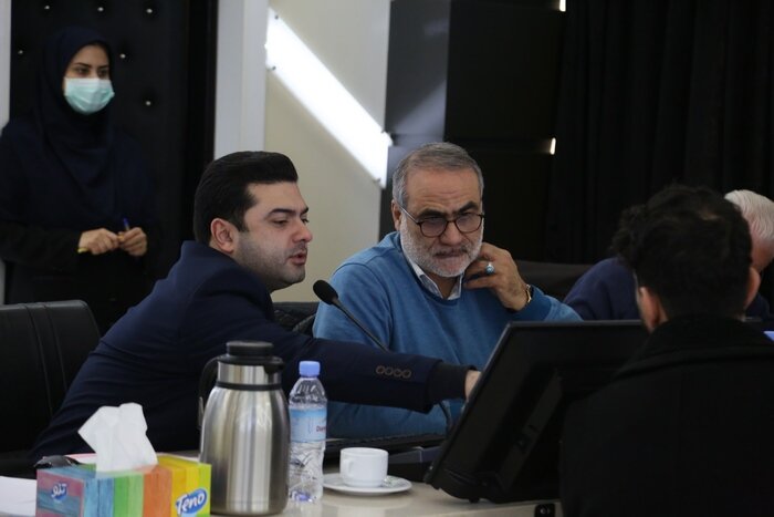 ملاقاتهای مردمی یکی از راههای موثر برای شناسایی مطالبات شهروندان است