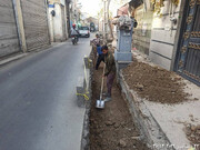 اجرای عملیات احداث نهر و مرمت پیاده‌روی ضلع شمال خیابان شیرازی