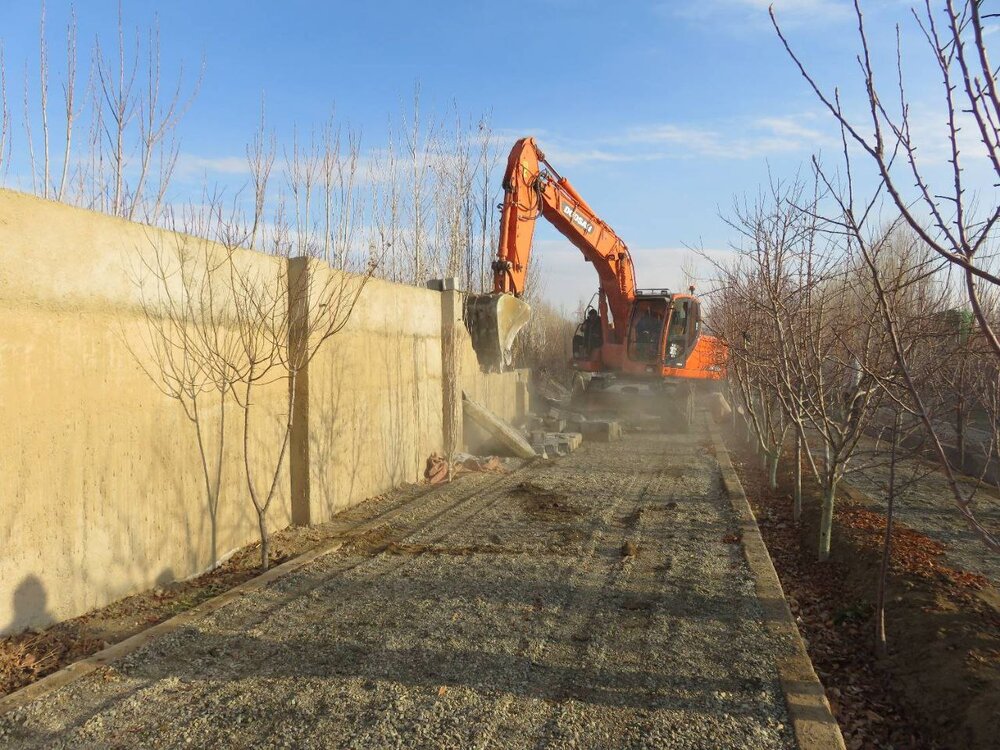 ۲ هکتار از ویلاهای اعیانی غیرمجاز پایتخت تخریب شد