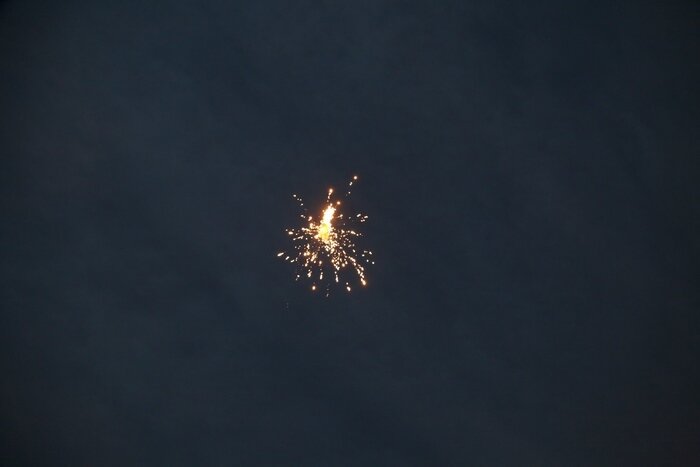 خیابان آزادی مهیای راهپیمایی۲۲ بهمن شد/ انجام بیش از ۳۲ هزار متر آذینبندی در منطقه ۱۰