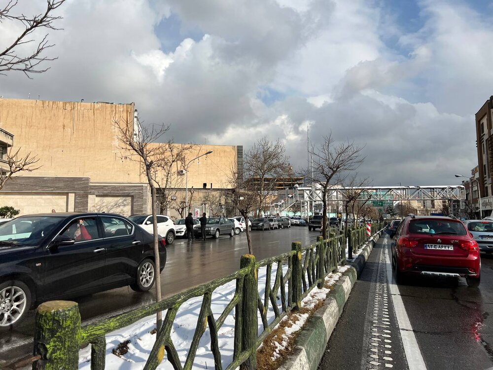 تهران در یک روز برفی به روایت دوربین