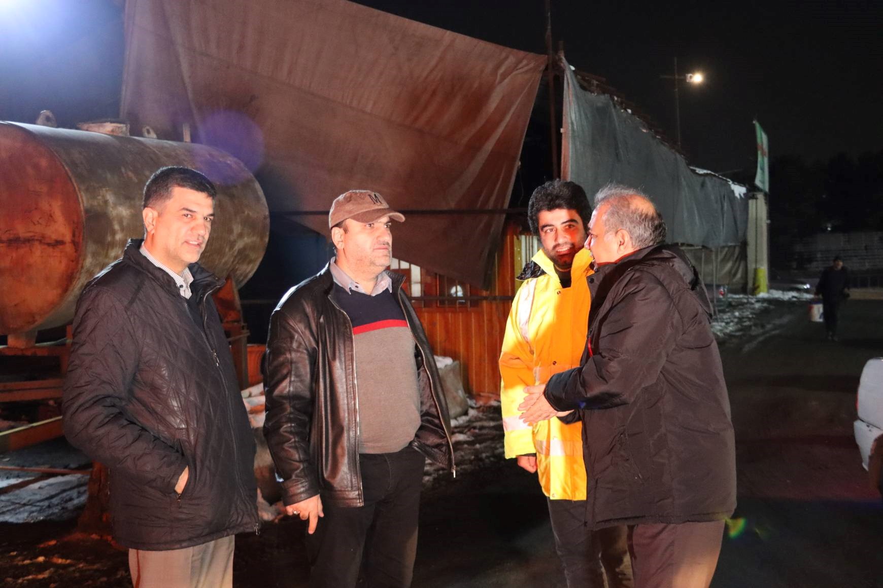 گزارش میدانی و لحظه به لحظه از عملیات برفروبی در پایتخت/ در معابر تهران چه میگذرد؟