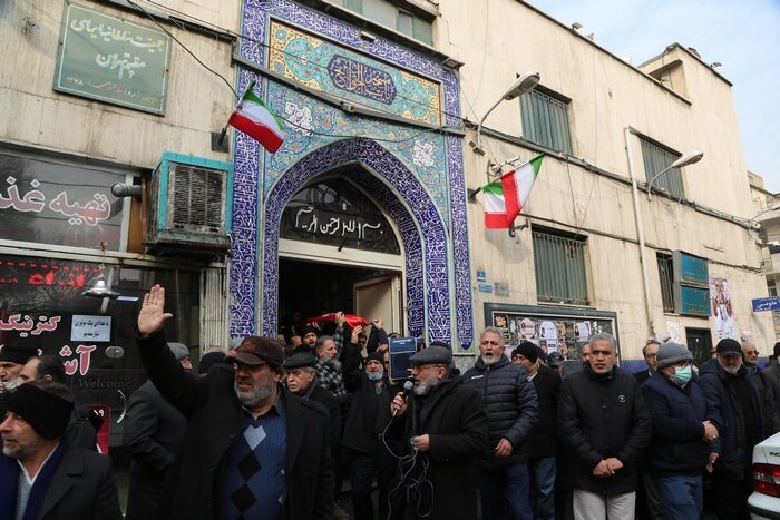 پیکر پدر شهید مشایخ عاملی تشییع شد