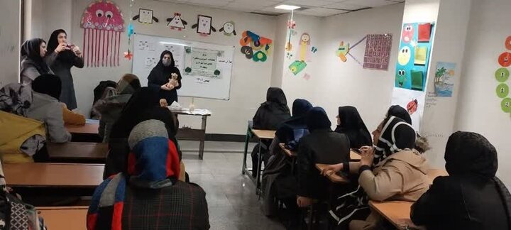 شهروندان منطقه ۱۹ در سرای محلات با شیوه‌های نوین پرورش گیاهان آشنا می‌شوند