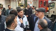 حضور شهردار تهران در محل حریق ساختمان ۱۵۳ خیابان بهار/ ۷ساعت از شروع حریق می‌گذرد
